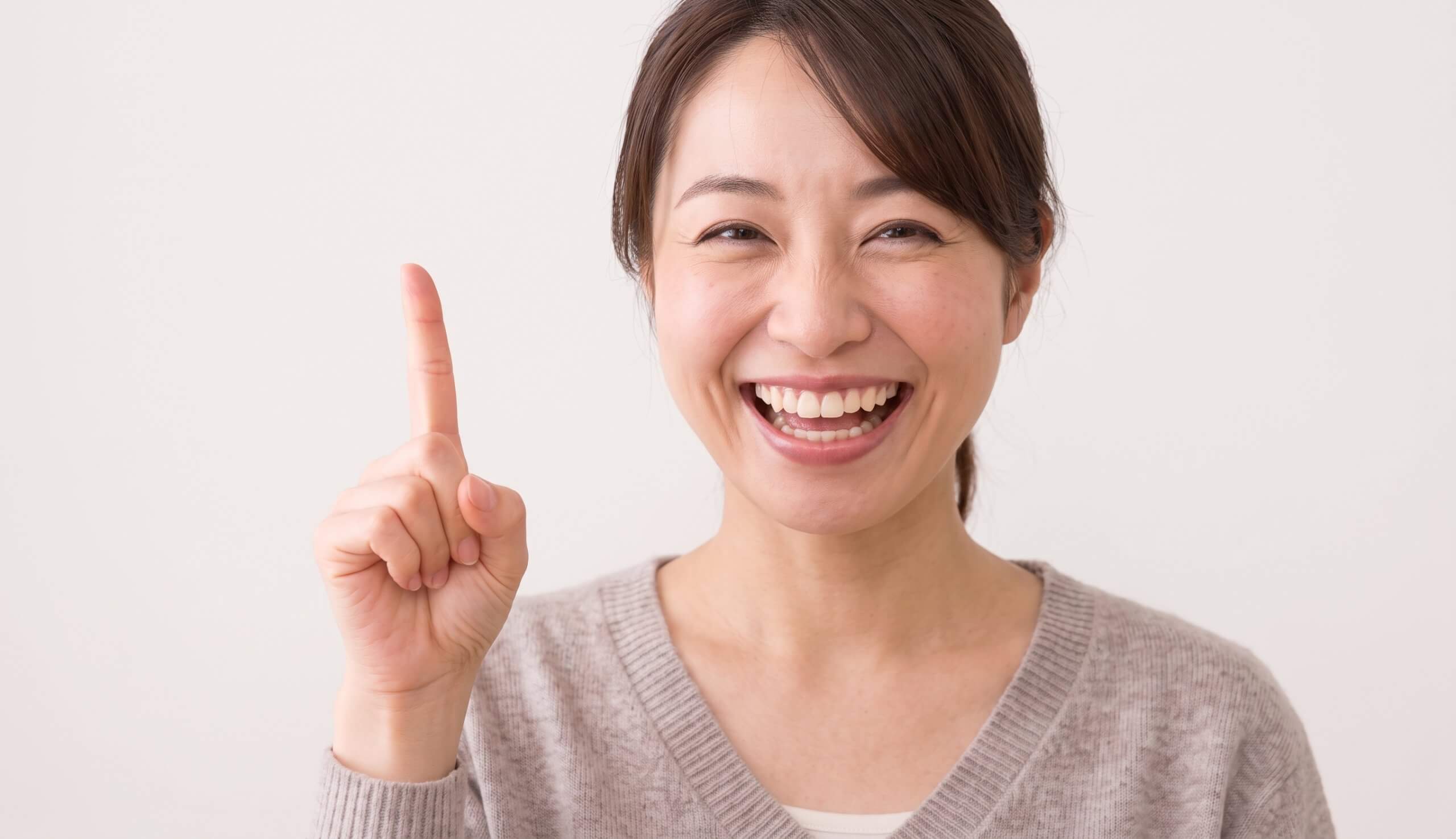 笑顔の女性